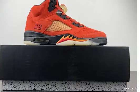 Mars 5 Retro DD9336-800 Jordan DD9336-800 on Dunk 0421